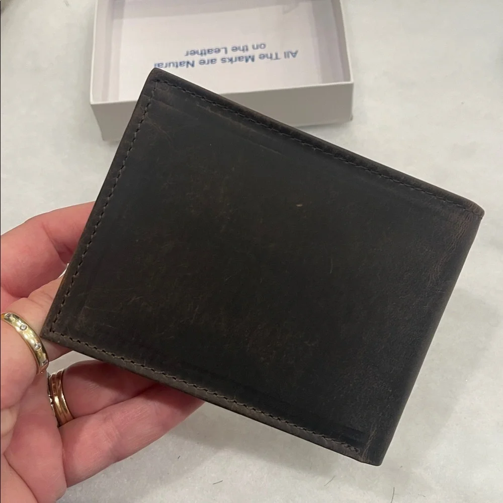 CALGARI Italian Luxury Leather Wallets For Men Bifold wild buffalo Hunter nwt